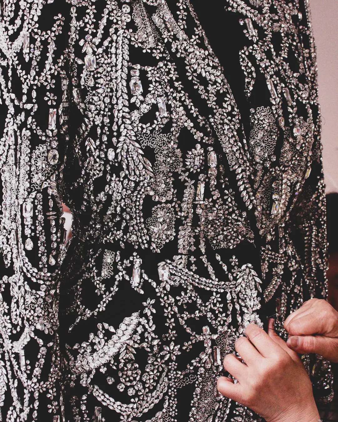 Alexander McQueen Pre-Fall 2019 Fashion Show 3