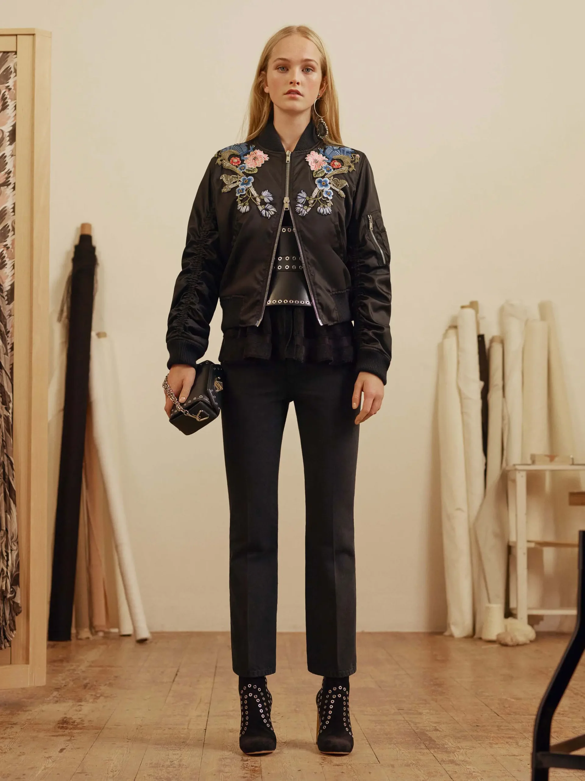 Alexander McQueen Pre-Fall 2019 Fashion Show 4