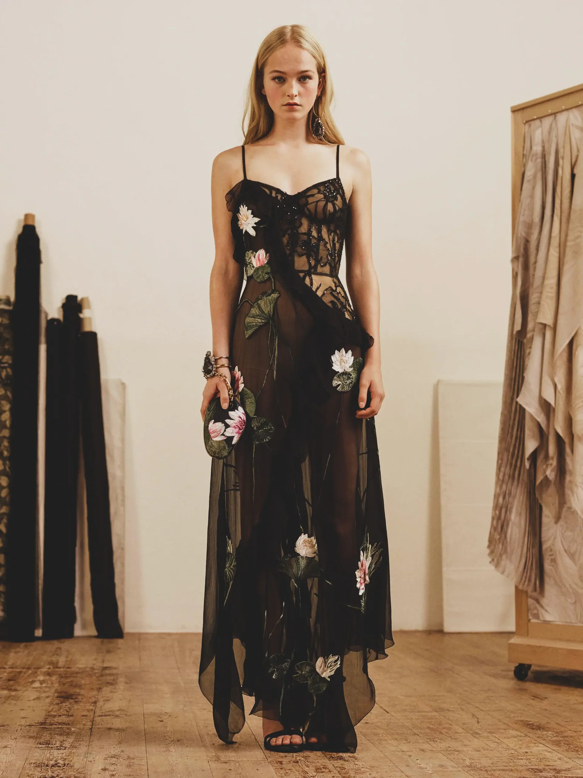 Alexander McQueen Pre-Fall 2019 Fashion Show 6