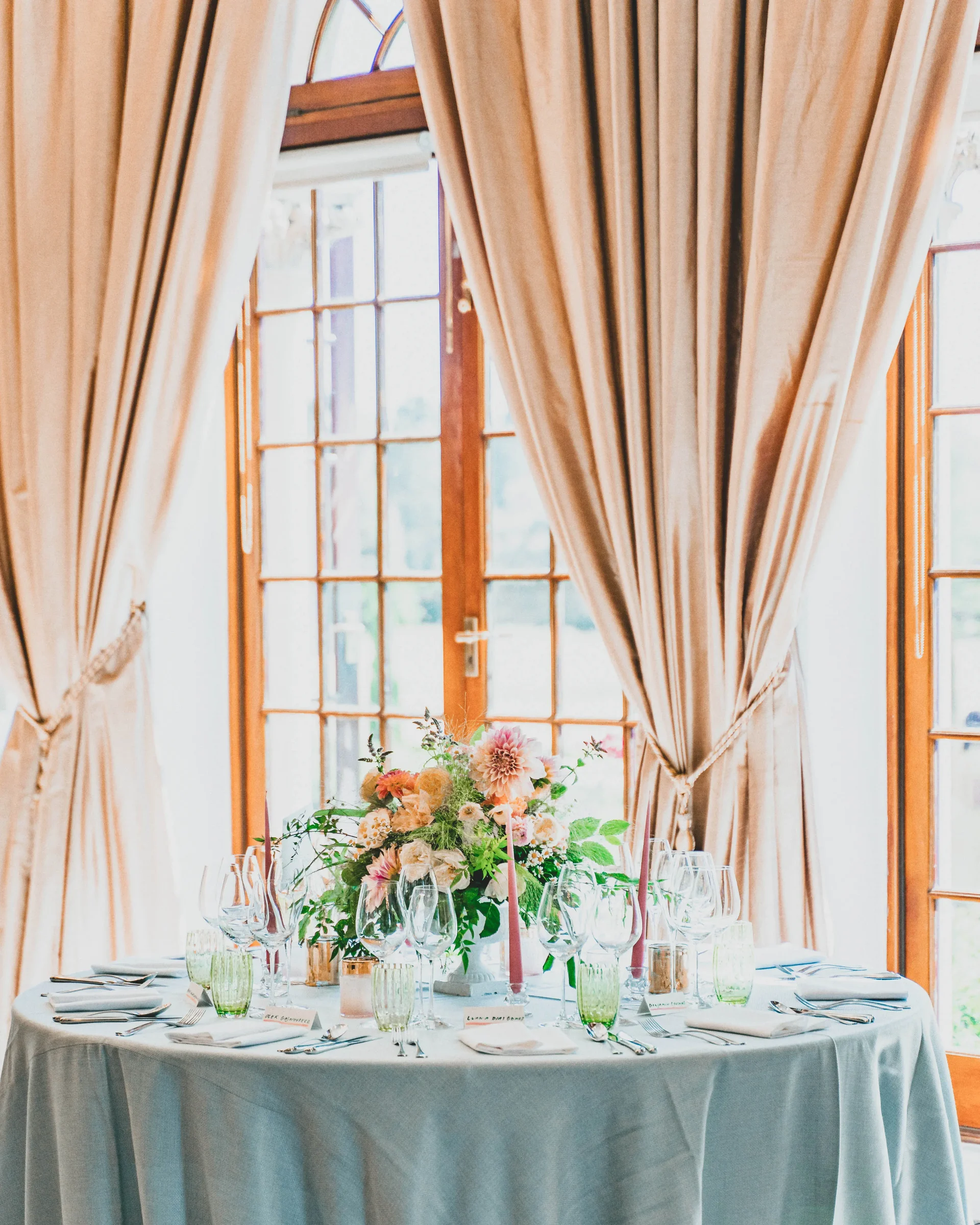 Summer wedding at Hedsor House with Couture Events 9