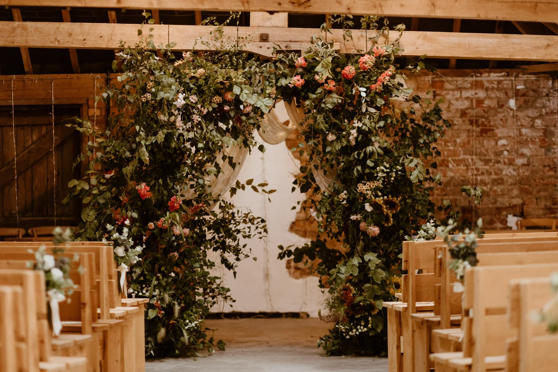 Summer wedding at Woolas Barn 27