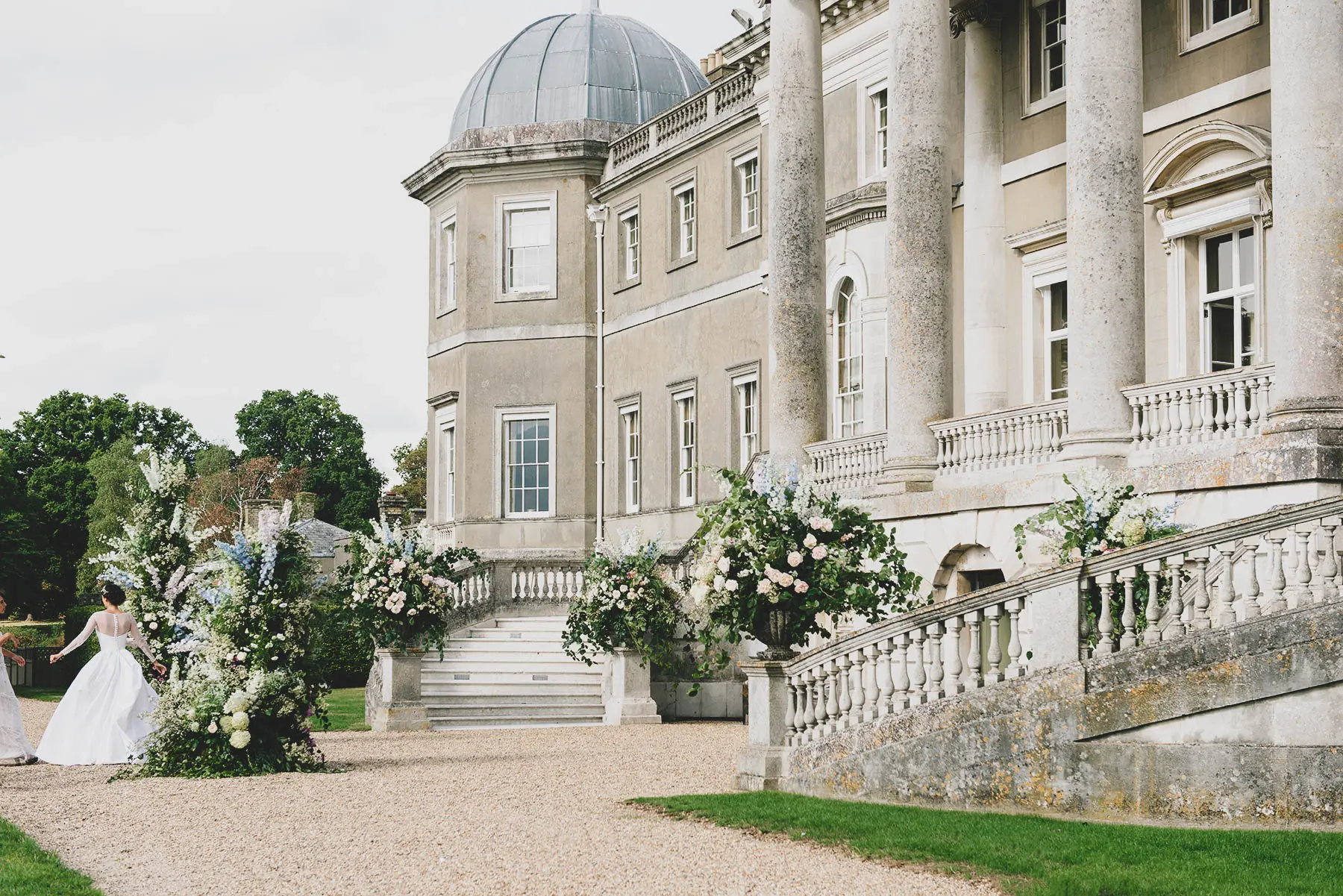 English garden weddings at Wrotham Park with Tony Page Events 15